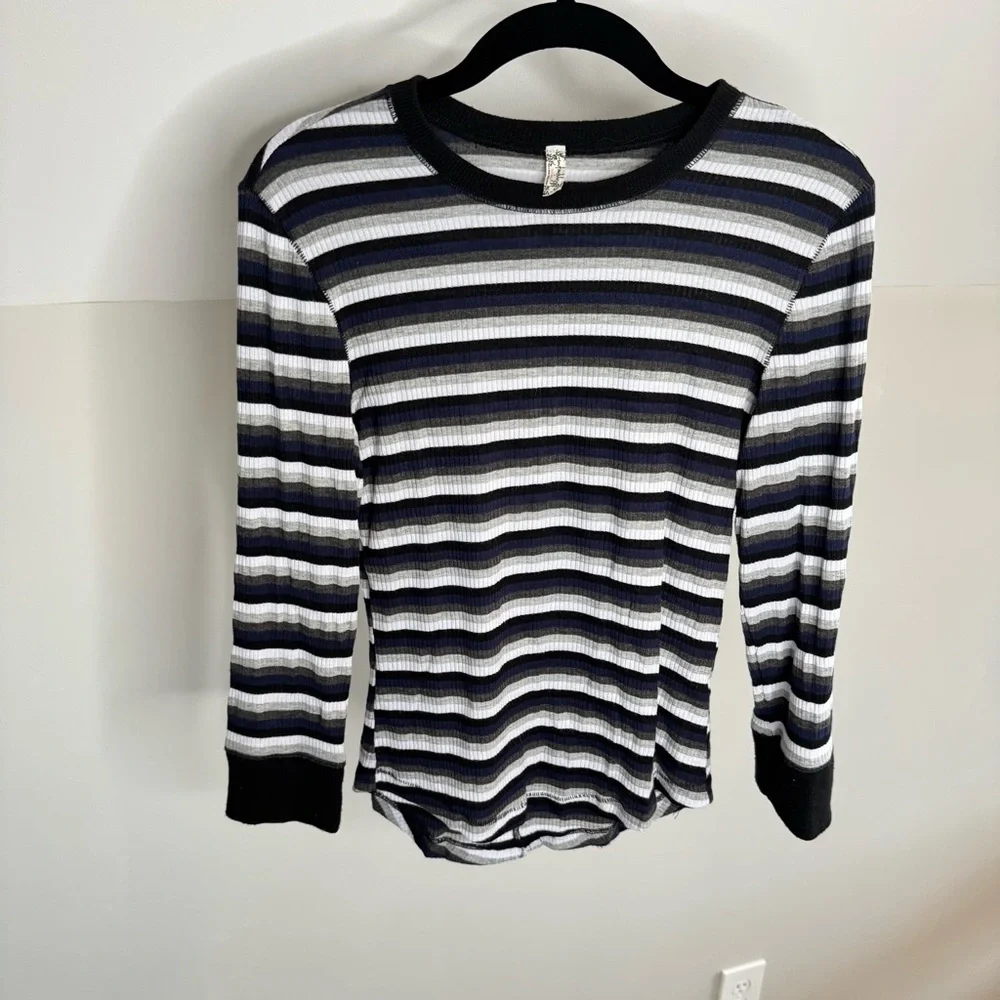 Free People Good On You Knit Blue and White Striped Long Sleeve Tee Top Women M - Picture 3 of 10